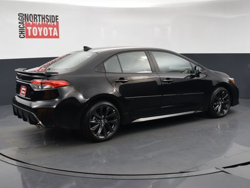 Used 2025 Toyota Corolla SE FWD image 4