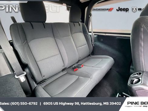 Used 2021 Jeep Wrangler Sport S image 20