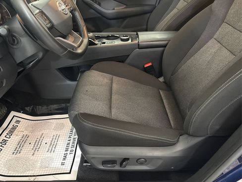 Used 2025 Nissan Rogue SV AWD/4WD image 30