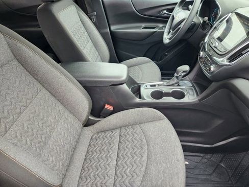 Used 2023 Chevrolet Equinox LT image 19