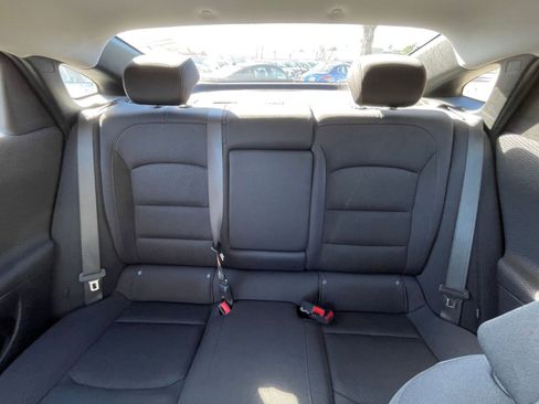 Used 2024 Chevrolet Malibu LT image 40