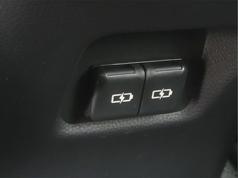 New 2025 Toyota RAV4 XLE image 14