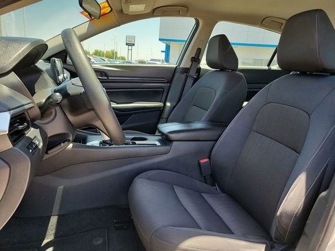 Used 2023 Nissan Altima 2.5 S FWD image 19