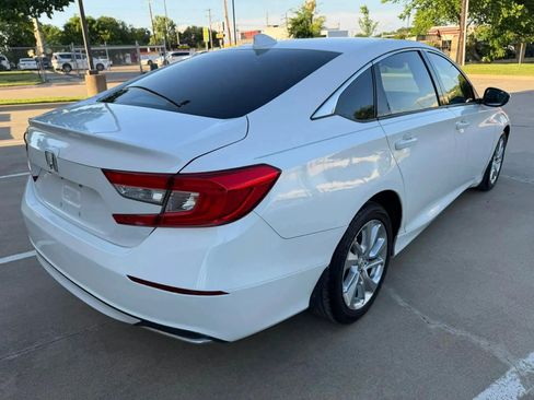 Used 2018 Honda Accord LX image 5