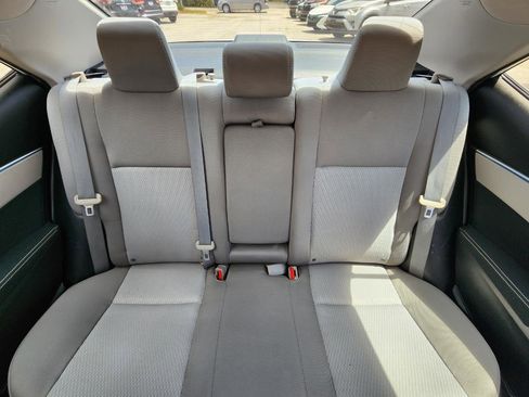 Used 2016 Toyota Corolla LE image 22