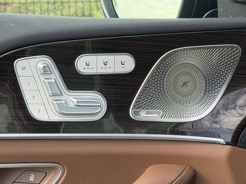 New 2026 Mercedes-Benz GLS 450 4MATIC image 17