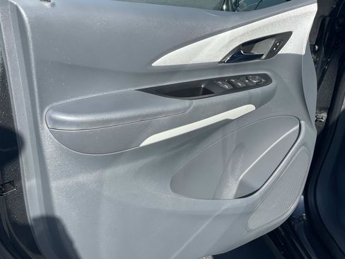 Used 2019 Chevrolet Bolt LT FWD image 21
