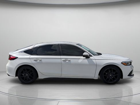 Used 2023 Honda Civic Sport Touring image 9