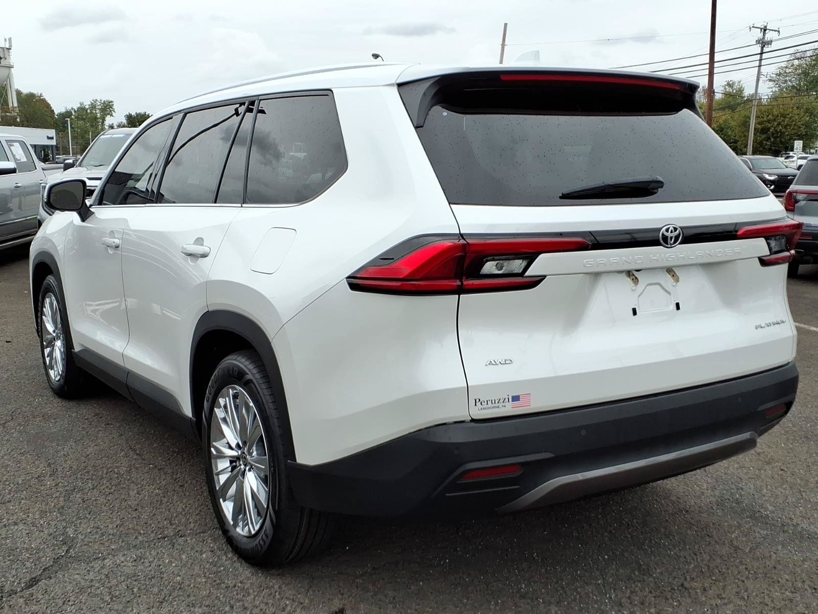 Used 2024 Toyota Grand Highlander AWD image 6