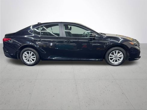Used 2025 Toyota Camry LE w/ Convenience Package AWD/4WD image 8