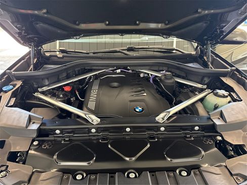 New 2026 BMW X5 xDrive40i w/ M Sport Package image 11
