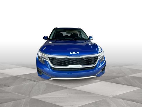 Used 2023 Kia Seltos S w/ Navigation Package AWD/4WD image 3