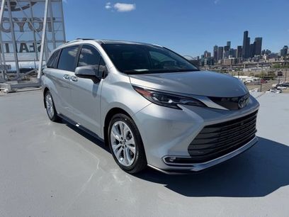 Used 2024 Toyota Sienna Platinum
