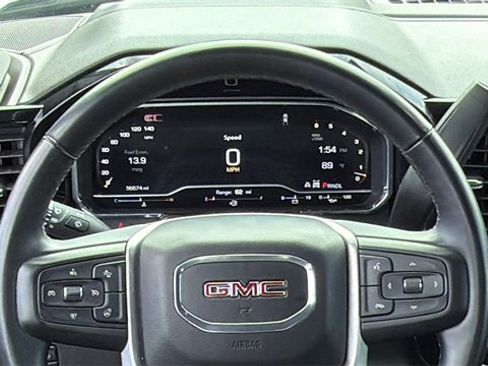 Used 2024 GMC Sierra 1500 SLT image 15