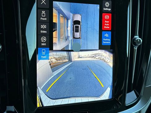 New 2026 Volvo V60 B5 Cross Country Plus w/ Climate Package image 23