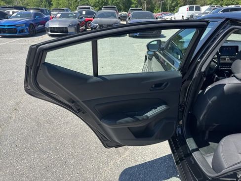 Used 2025 Nissan Altima 2.5 SV FWD image 25