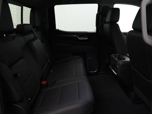 Used 2023 GMC Sierra 1500 SLT w/ SLT Premium Plus Package image 13