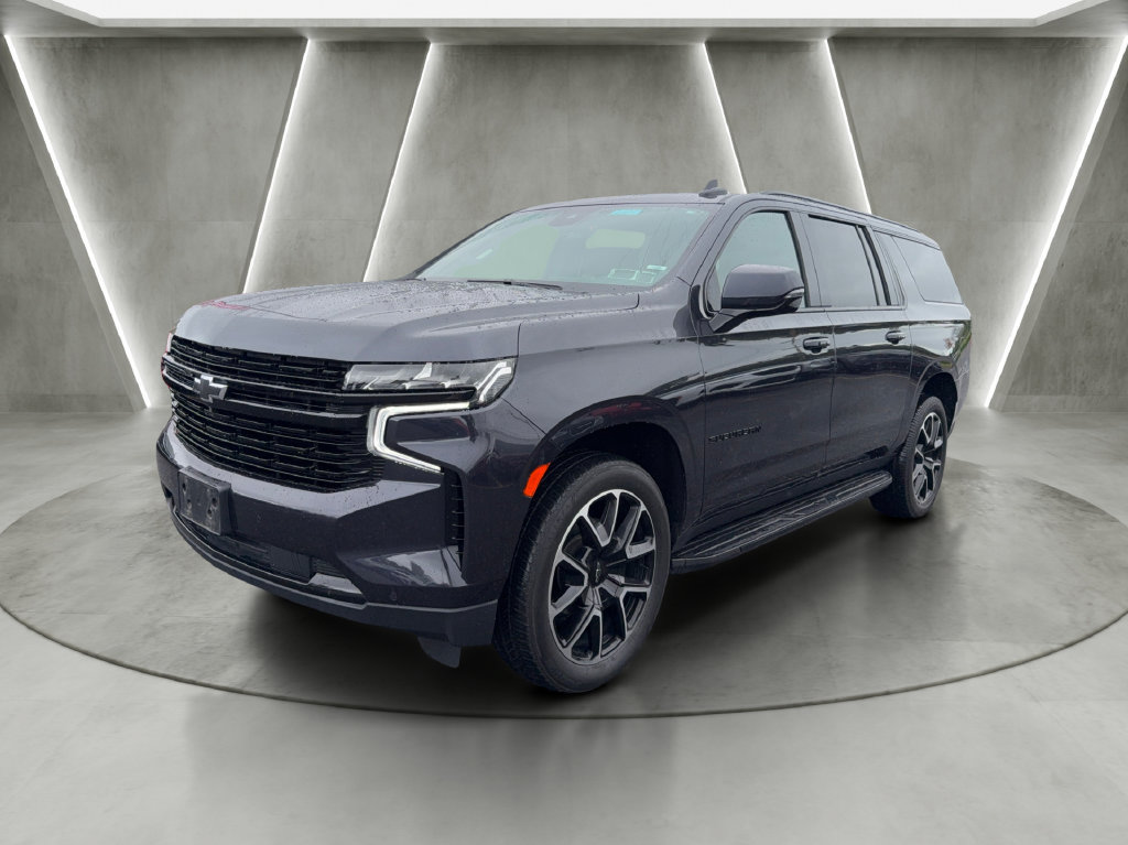 Used 2023 Chevrolet Suburban RST w/ Luxury Package AWD/4WD image 3