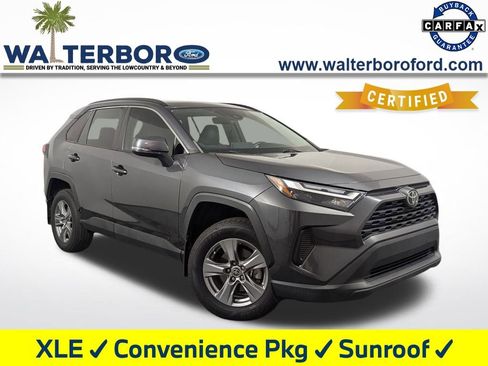 Used 2022 Toyota RAV4 XLE image 1