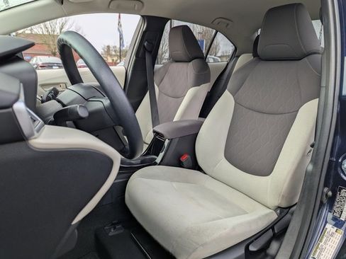 Used 2022 Toyota Corolla LE image 22