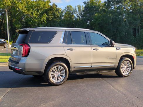 Used 2021 GMC Yukon SLT w/ SLT Premium Package AWD/4WD image 10