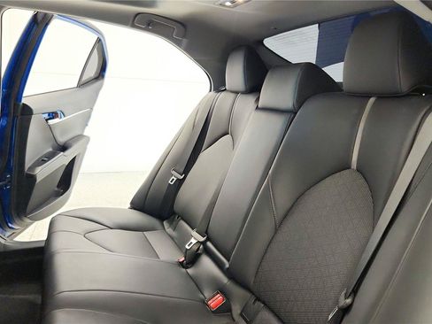 Used 2020 Toyota Camry XSE w/ Navigation Package FWD image 32