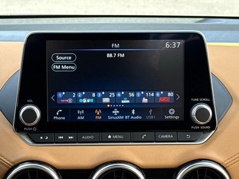 New 2025 Nissan Sentra SV w/ SV Premium Package image 24