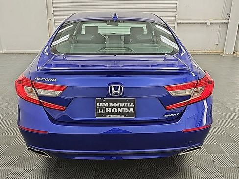 Used 2018 Honda Accord Sport image 8