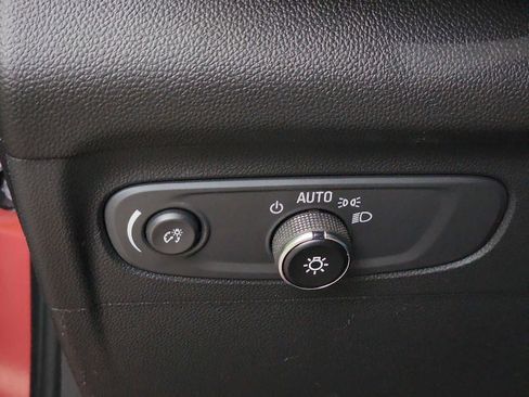 Used 2023 Buick Envision Essence w/ Sport Touring Package image 25