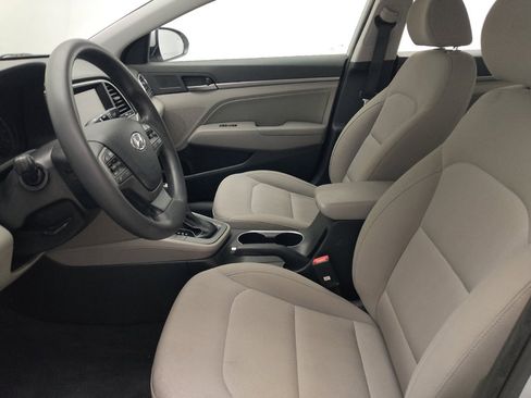 Used 2018 Hyundai Elantra SEL FWD image 17