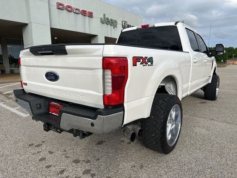 Used 2019 Ford F250 Lariat w/ Lariat Ultimate Package image 7