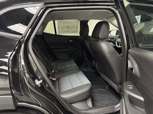 New 2026 Chevrolet Trax LT w/ LPO, Blackout Package image 13