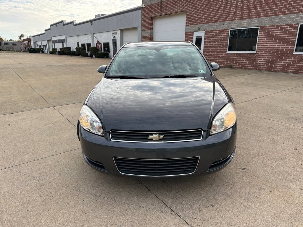 Used 2010 Chevrolet Impala LS FWD image 2