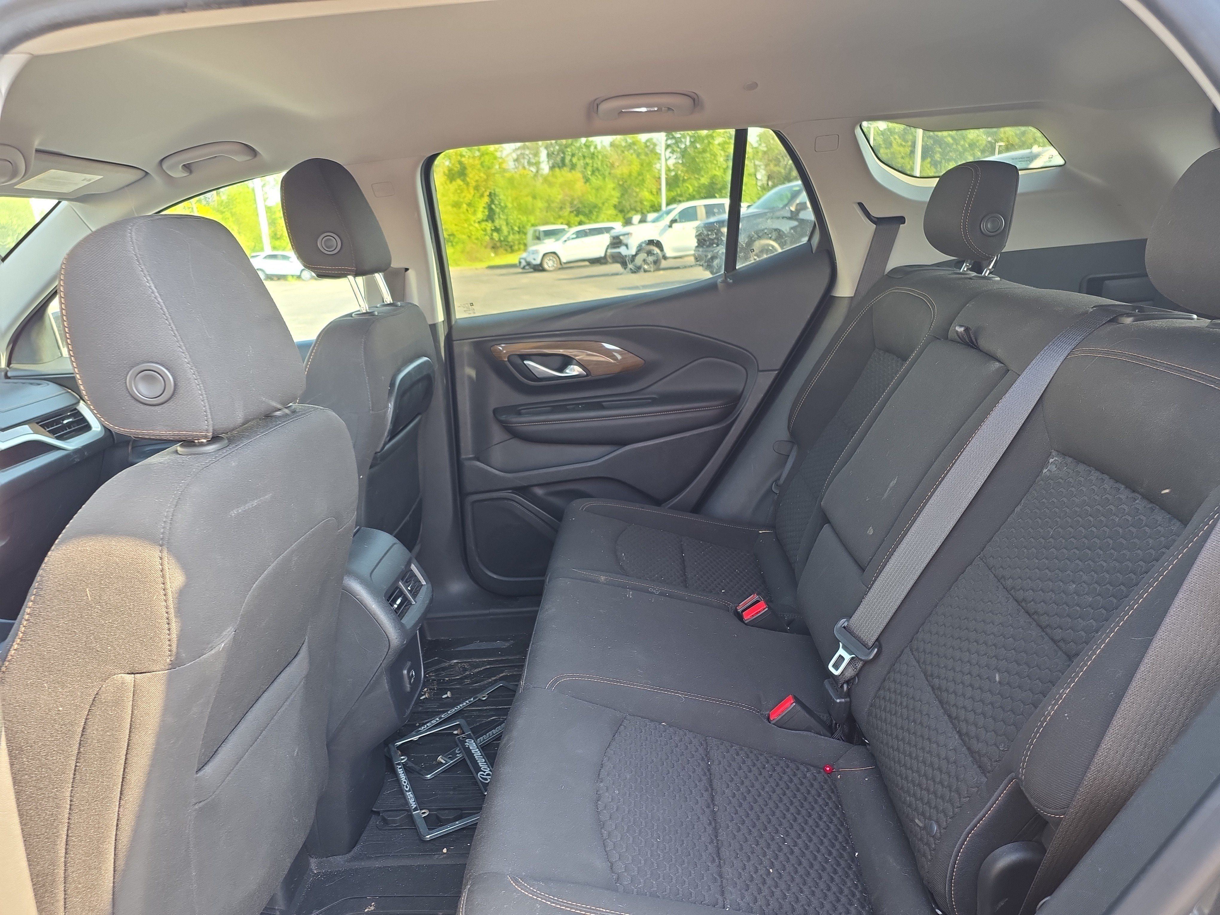 Used 2020 GMC Terrain SLE w/ Elevation Edition FWD image 12