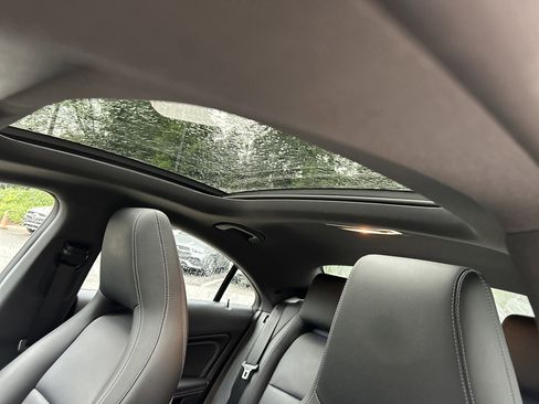 Used 2019 Mercedes-Benz CLA 250 image 20