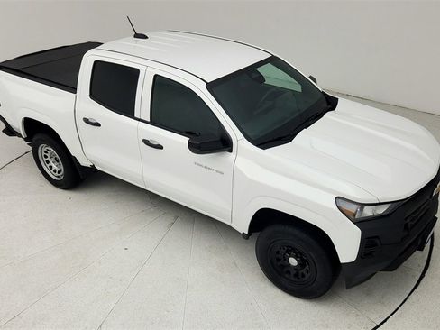 Certified 2024 Chevrolet Colorado W/T w/ WT Convenience Package II image 39