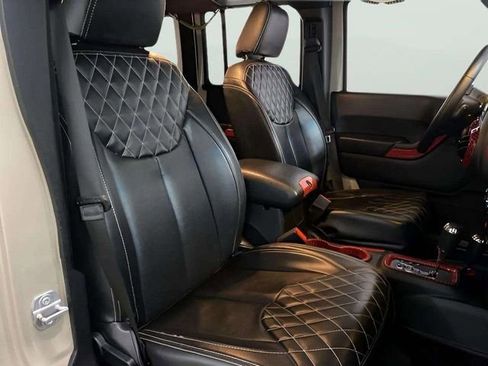 Used 2018 Jeep Wrangler Unlimited Sport S image 68