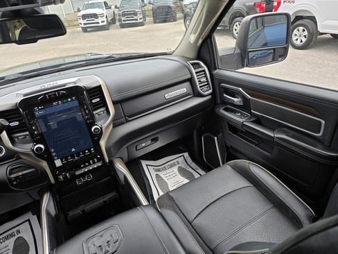 Used 2024 RAM 3500 Laramie image 45