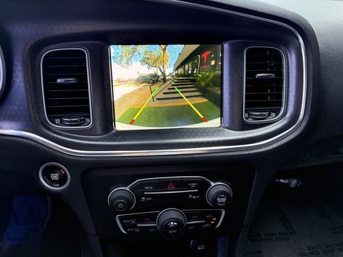 Used 2018 Dodge Charger SXT Plus RWD image 27