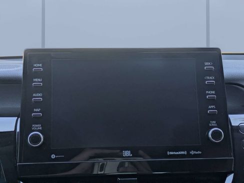 Used 2022 Toyota Camry XSE w/ Navigation Package FWD image 19