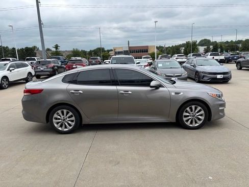 Used 2016 Kia Optima EX FWD image 4
