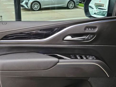 Used 2024 Cadillac Escalade Sport w/ Touring Package image 25