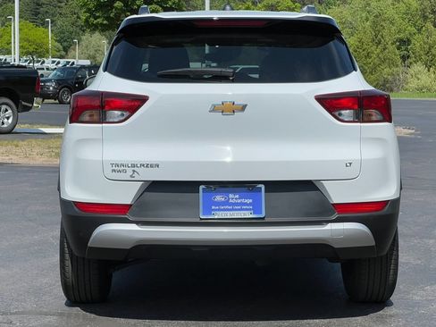 Used 2025 Chevrolet TrailBlazer LT AWD/4WD image 39