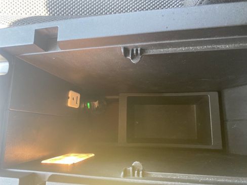 Used 2011 Chevrolet Equinox LT w/ Cargo Management Package AWD/4WD image 16