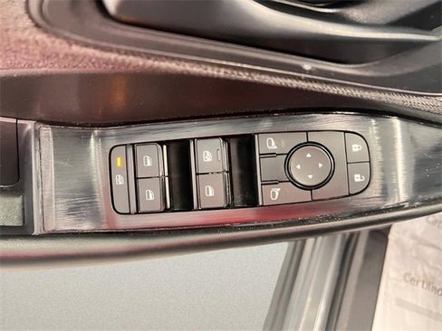 Used 2023 Nissan Rogue S image 15