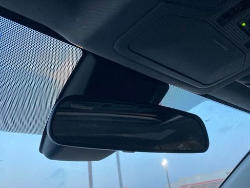 Used 2021 Toyota RAV4 XLE Premium FWD image 26