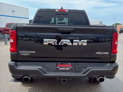 Used 2025 RAM 1500 Laramie AWD/4WD image 7