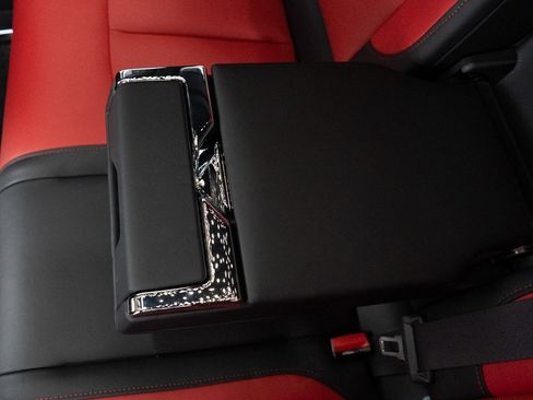 Certified 2024 Rolls-Royce Cullinan Black Badge w/ Driver's Package image 28