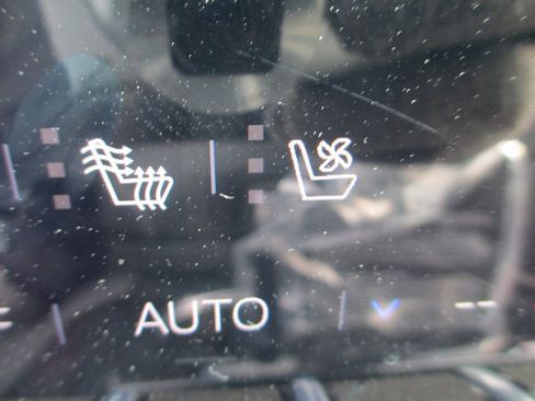 New 2026 GMC Yukon XL Elevation w/ Elevation Premium Package image 23