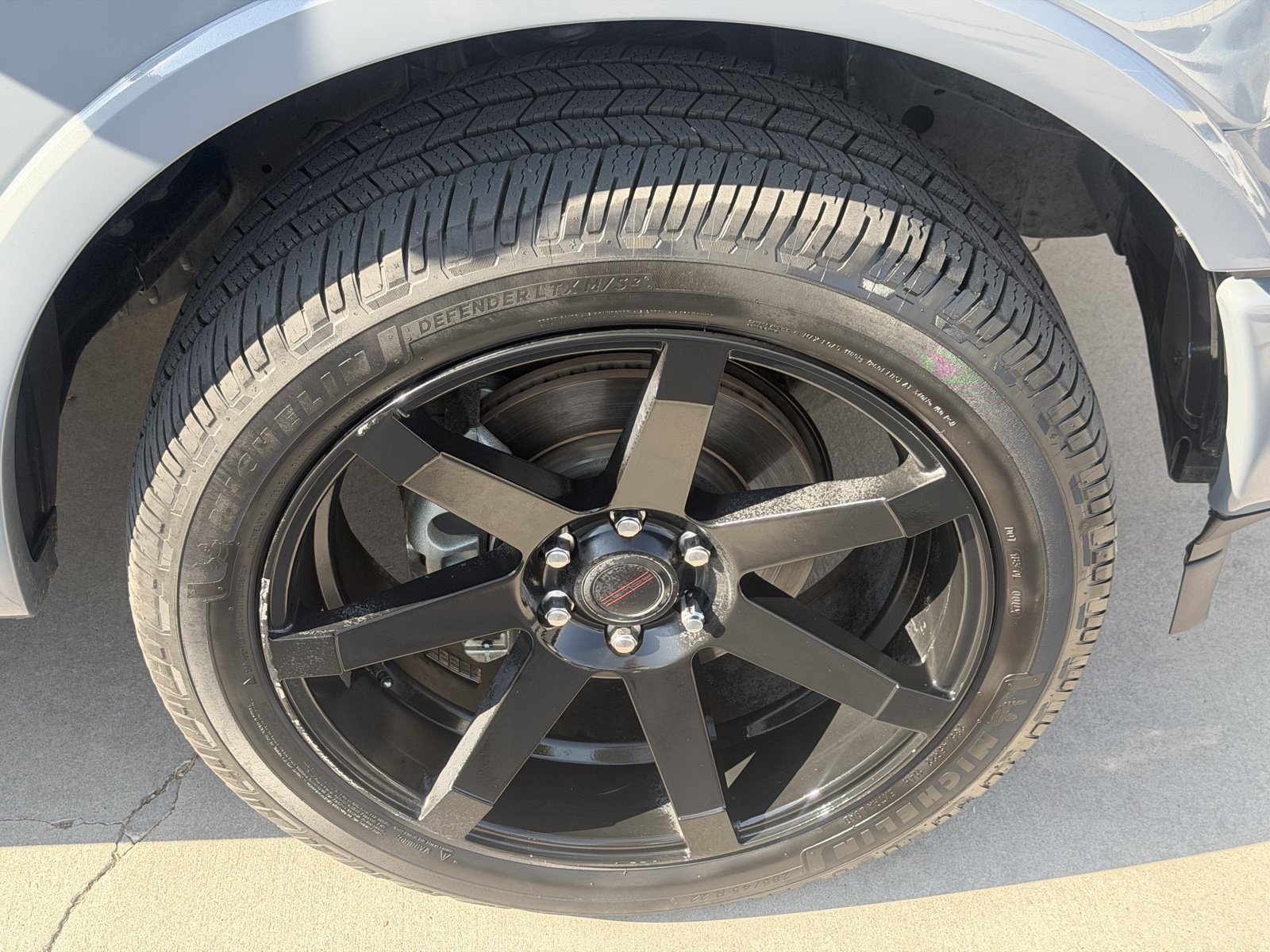 Used 2019 Ford F150 XLT w/ Equipment Group 302A Luxury AWD/4WD image 12
